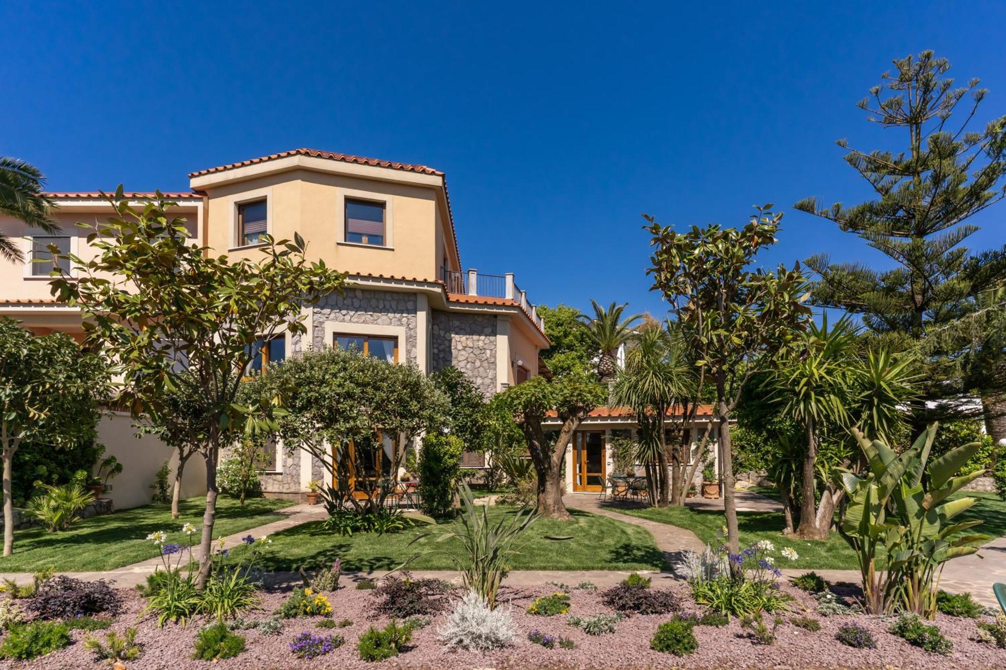 מסה לוברנסה Villa Solatia מראה חיצוני תמונה
